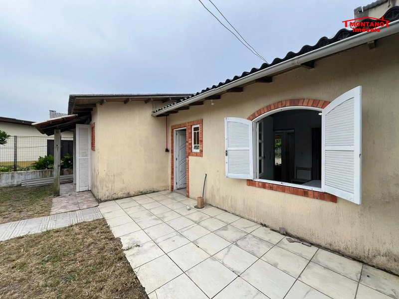 CASA A DUAS QUADRAS DO MAR: 4ª foto da galeria de imagens do imóvel