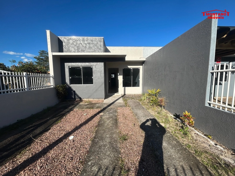 EXCELENTE CASA EM CAPÃO NOVO- VILLAGE: 3ª foto da galeria de imagens do imóvel