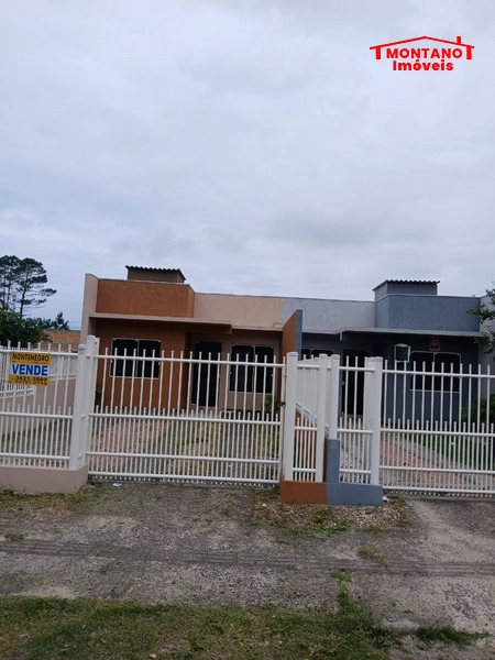 EXCELENTE CASA EM CAPÃO NOVO- VILLAGE: 1ª foto da galeria de imagens do imóvel
