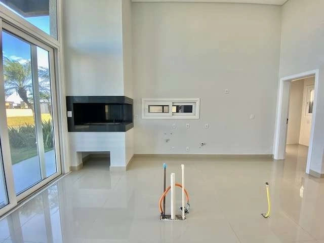 Sobrado em Condomínio Fechado Beira Lago: 9ª foto da galeria de imagens do imóvel