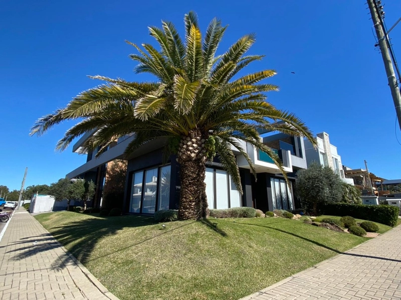 Casa em condomínio fechado de alto luxo: 3ª foto da galeria de imagens do imóvel
