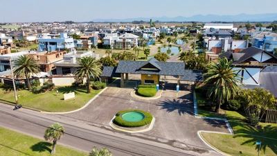 Acqualina Beach Village