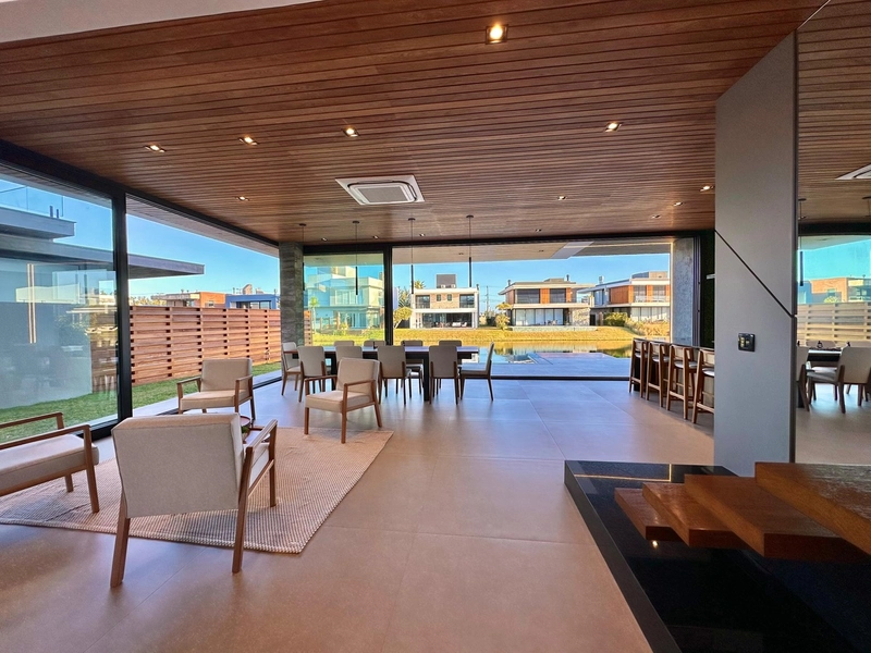 CASA EM CONDOMÍNIO 5 SUITES: 6ª foto da galeria de imagens do imóvel