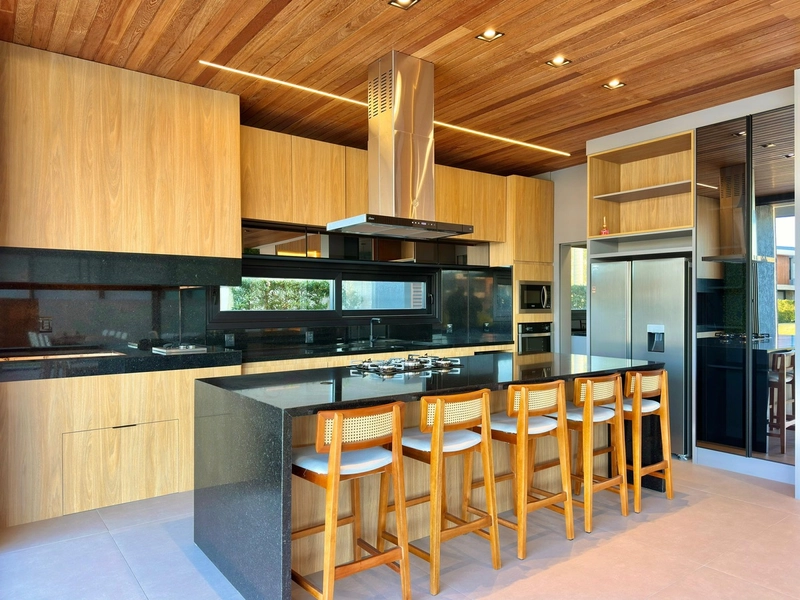 CASA EM CONDOMÍNIO 5 SUITES: 8ª foto da galeria de imagens do imóvel