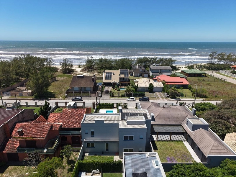 : 2ª foto da galeria de imagens do imóvel