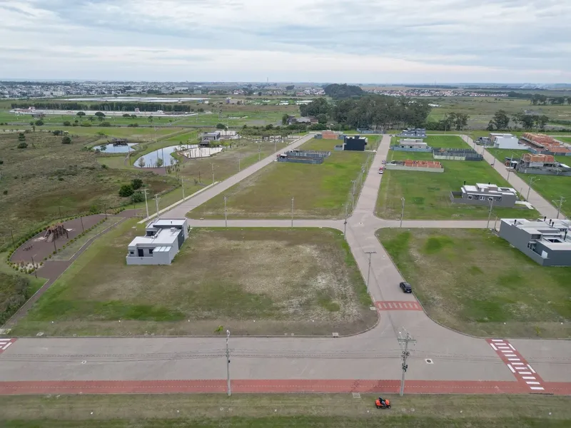 : 2ª foto da galeria de imagens do imóvel