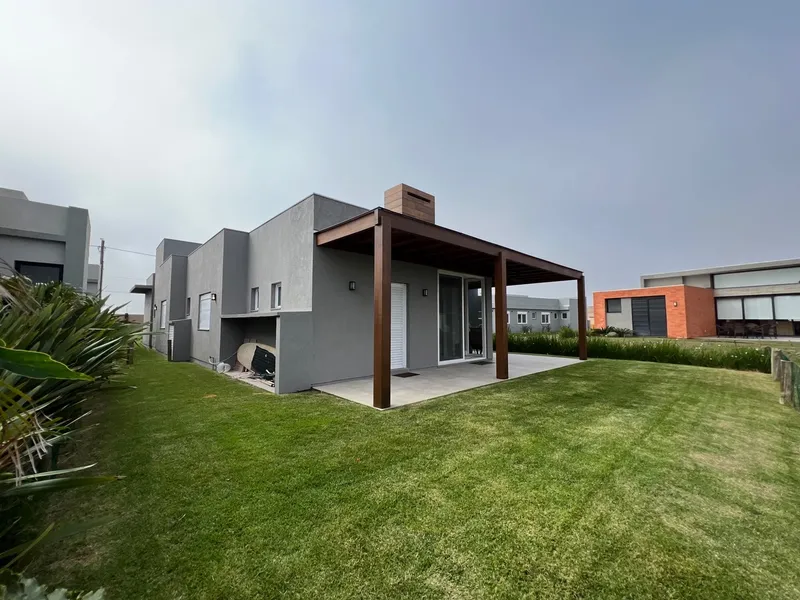 CASA EM CONDOMÍNIO RIVIERA: 20ª foto da galeria de imagens do imóvel