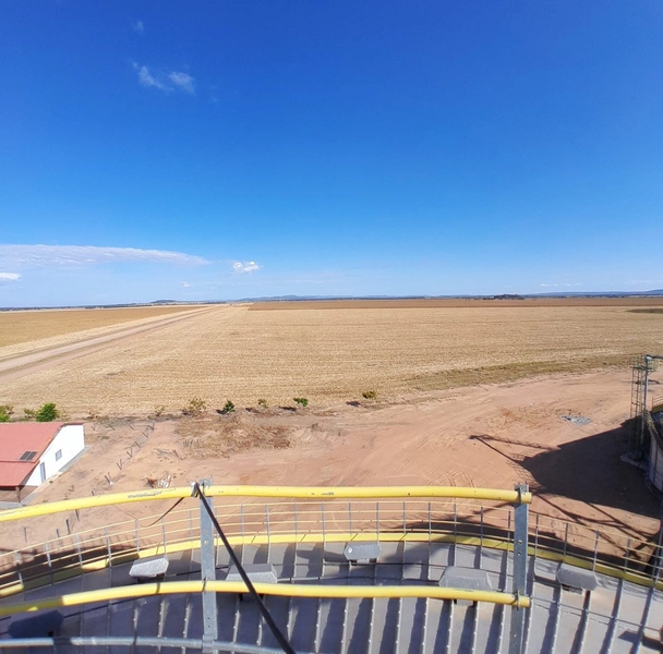 Fazenda à venda para AGRICULTURA, 2.300 Ha, em Jussara-GO: 8ª foto da galeria de imagens do imóvel