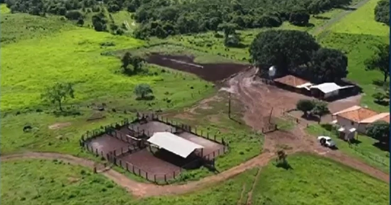 Fazenda, 1.200 Ha, em Natalândia-MG PORTEIRA FECHADA COM MÁQUINAS E GA: 2ª foto da galeria de imagens do imóvel