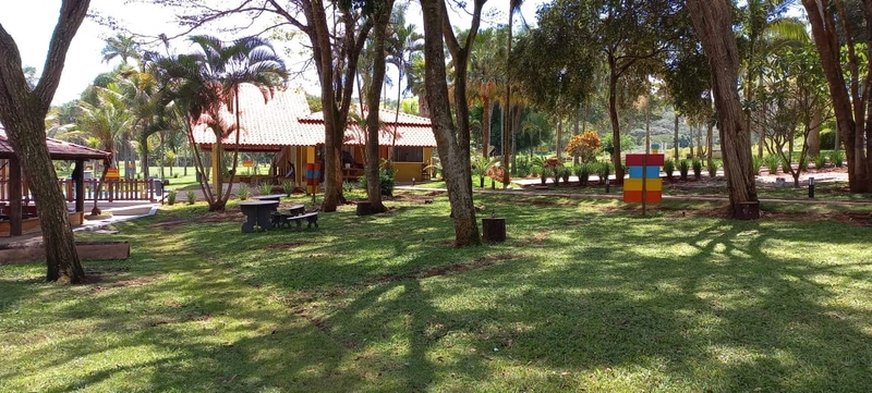 Fazenda de LUXO em Luziânia-GO, 140,36 Ha). Estrutura cinematográfica.: 8ª foto da galeria de imagens do imóvel