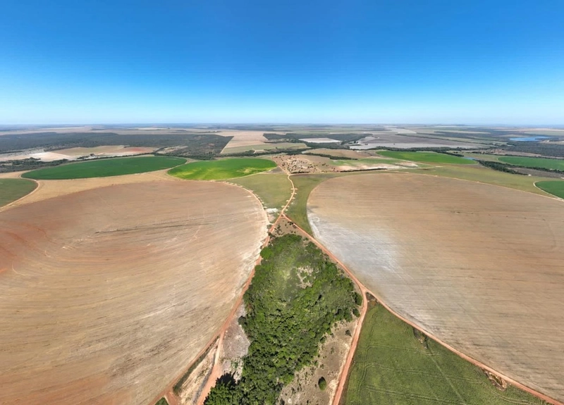 MEGA FAZENDA PARA SOJA EM UNAÍ-MG * COM 8 PIVÔS CAFÉ – SOJA – LARANJA: 4ª foto da galeria de imagens do imóvel
