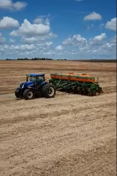 Fazenda grande para SOJA em Unaí - MG: 3ª foto da galeria de imagens do imóvel