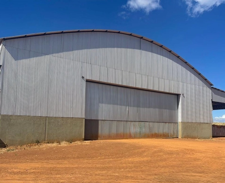 : 2ª foto da galeria de imagens do imóvel