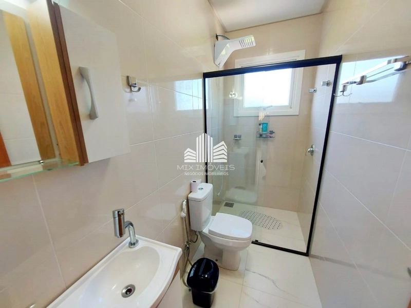 Casa com piscina à venda no Centro de Xangri-lá!: 14ª foto da galeria de imagens do imóvel