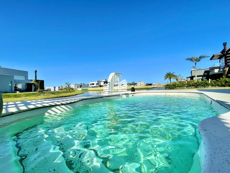 Magnifico sobrado beira lago no condomínio Riviera.: 36ª foto da galeria de imagens do imóvel