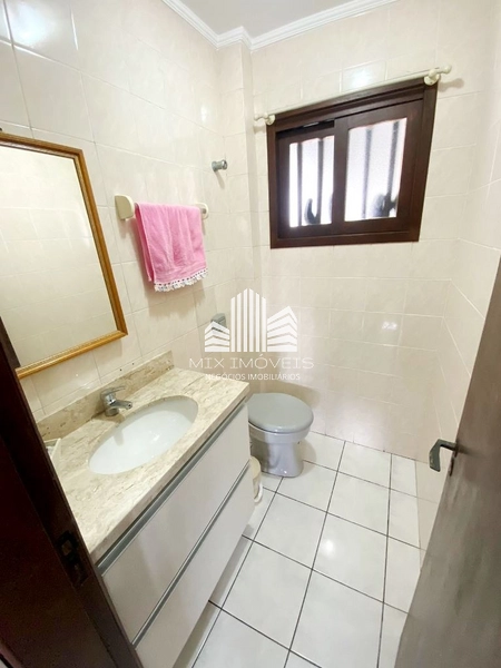 Lindo duplex no centro de Xangri-lá.: 5ª foto da galeria de imagens do imóvel