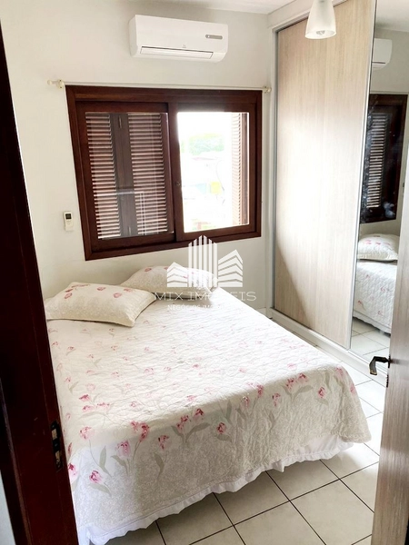 Lindo duplex no centro de Xangri-lá.: 8ª foto da galeria de imagens do imóvel