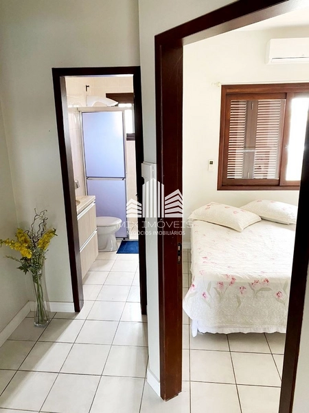 Lindo duplex no centro de Xangri-lá.: 16ª foto da galeria de imagens do imóvel