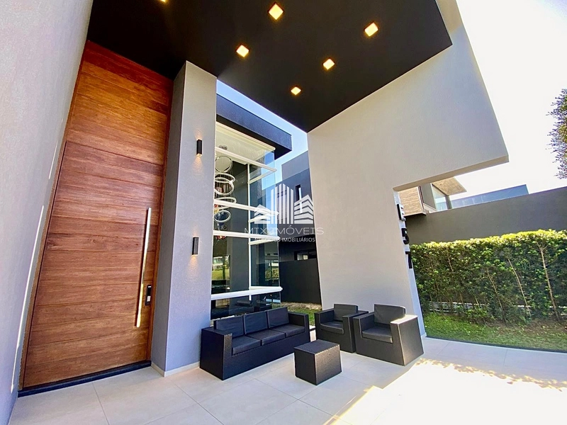Magnifica casa sobrado, beira lago no condomínio Enseada.: 5ª foto da galeria de imagens do imóvel