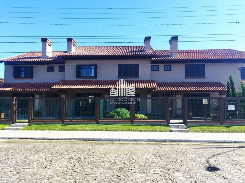 Excelente Sobrado Duplex, a uma quadra do mar Centro Xangri-lá RS.: 2ª foto da galeria de imagens do imóvel