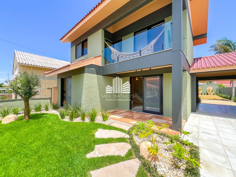 Excelente casa sobrado a uma quadra do mar, no centro Xangri-lá RS!: 5ª foto da galeria de imagens do imóvel