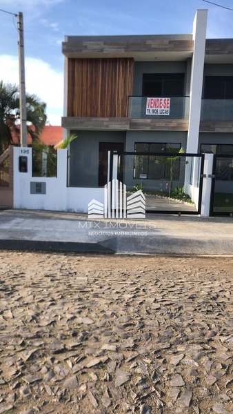 Sobrado/Duplex, uma quadra do mar, Araça Capão da Canoa!: 3ª foto da galeria de imagens do imóvel