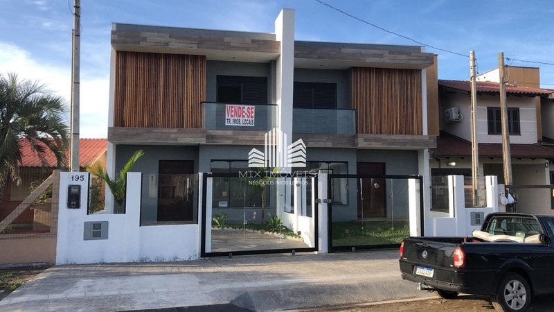 Sobrado/Duplex, uma quadra do mar, Araça Capão da Canoa!: 1ª foto da galeria de imagens do imóvel