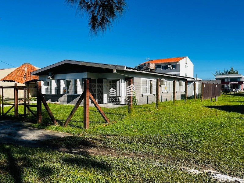 Casa térrea, forro laje, lado mar e no Centro de Xangri-lá RS!: 4ª foto da galeria de imagens do imóvel