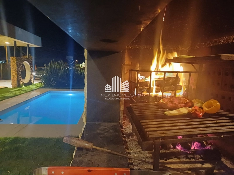 Excelente casa com piscina e quadra Futvôlei, para locação temporada!: 4ª foto da galeria de imagens do imóvel