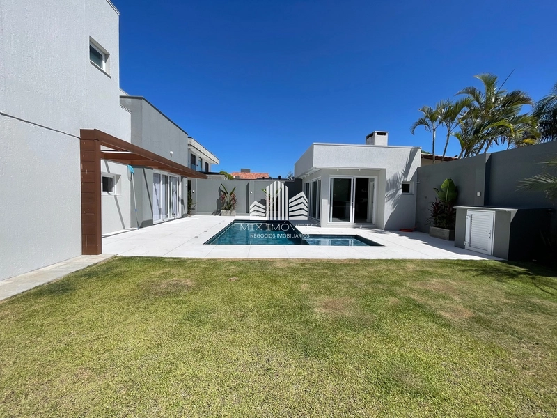 Casa Sobrado, estilo contemporâneo, lado mar em Atlântida!: 78ª foto da galeria de imagens do imóvel