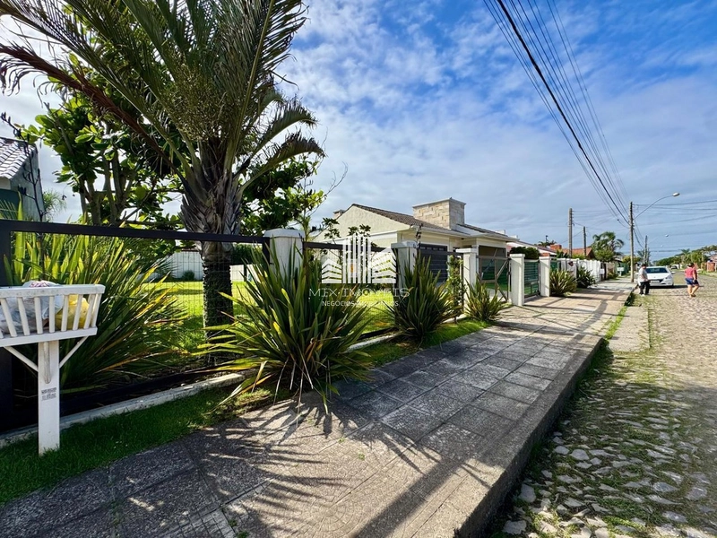 Excelente casa térrea, com piscina, Centro de Xangri-lá RS!: 4ª foto da galeria de imagens do imóvel