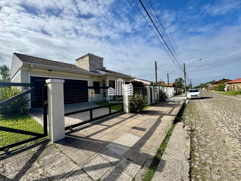 Excelente casa térrea, com piscina, Centro de Xangri-lá RS!: 3ª foto da galeria de imagens do imóvel
