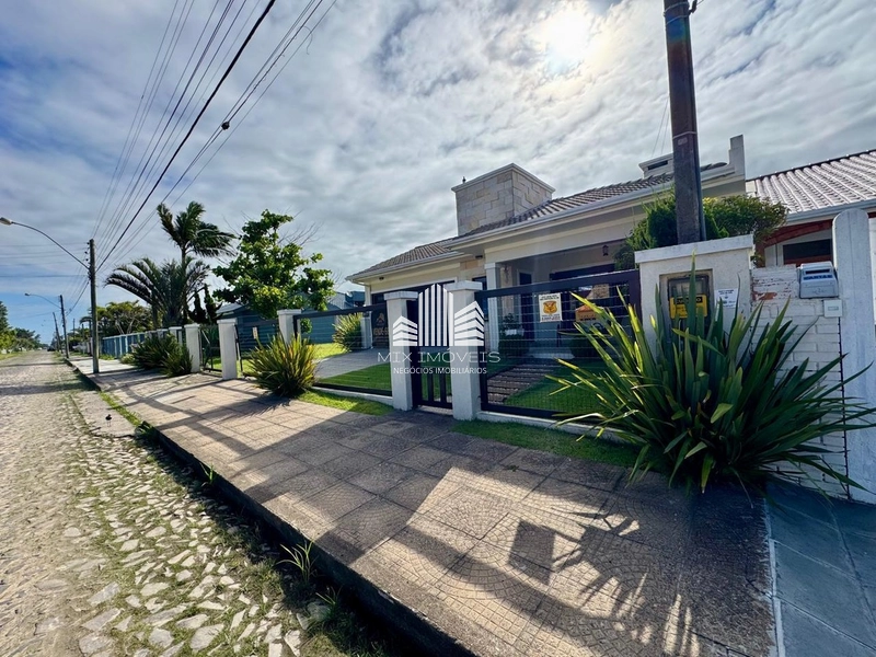 Excelente casa térrea, com piscina, Centro de Xangri-lá RS!: 2ª foto da galeria de imagens do imóvel