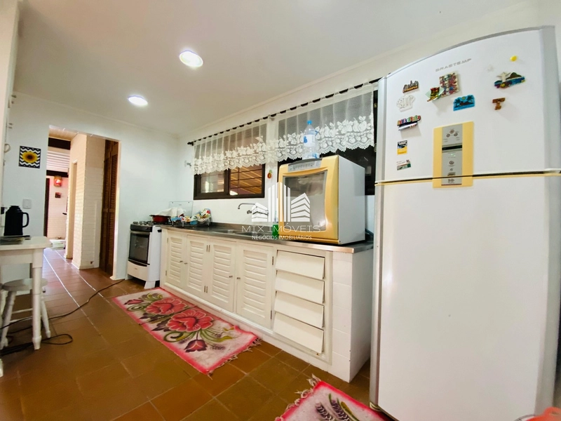 Excelente casa junto ao centrinho de Atlântida!: 14ª foto da galeria de imagens do imóvel