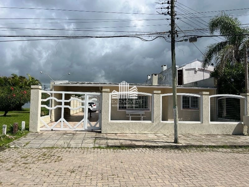 Casa térrea, forro laje, lado mar, esquina alameda, Centro Xangri-lá!: 2ª foto da galeria de imagens do imóvel