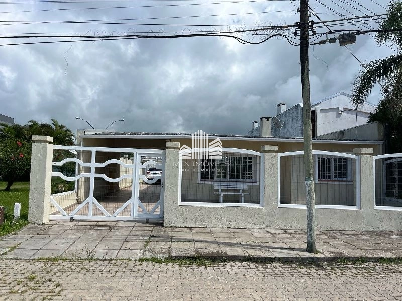 Casa térrea, forro laje, lado mar, esquina alameda, Centro Xangri-lá!: 1ª foto da galeria de imagens do imóvel