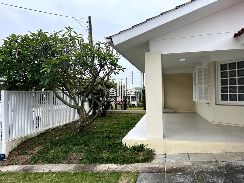 Excelente casa térrea, uma quadra do mar, Centro Xangri-lá RS.: 18ª foto da galeria de imagens do imóvel
