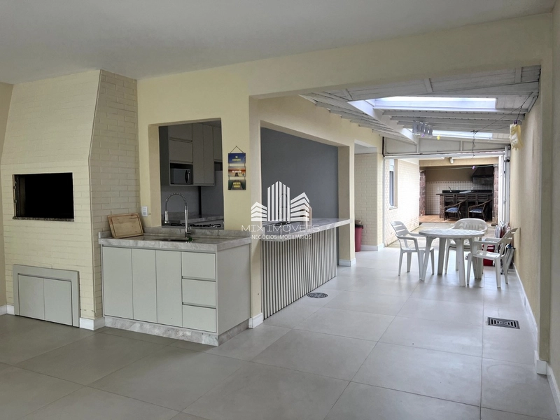 Excelente casa térrea, uma quadra do mar, Centro Xangri-lá RS.: 7ª foto da galeria de imagens do imóvel