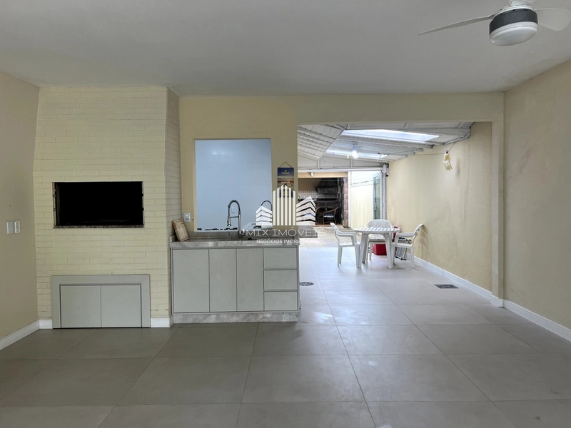 Excelente casa térrea, uma quadra do mar, Centro Xangri-lá RS.: 6ª foto da galeria de imagens do imóvel