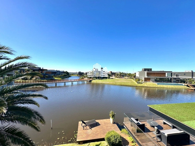 Mansão beira de lago, Condomínio Sense Xangri-lá RS!: 15ª foto da galeria de imagens do imóvel