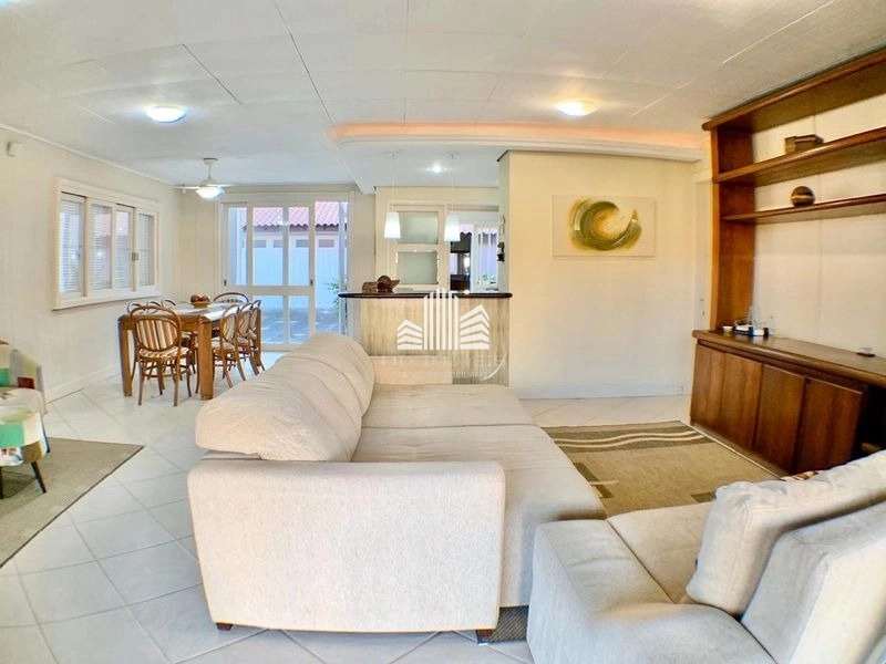 Linda casa fora de condomínio á venda: 9ª foto da galeria de imagens do imóvel