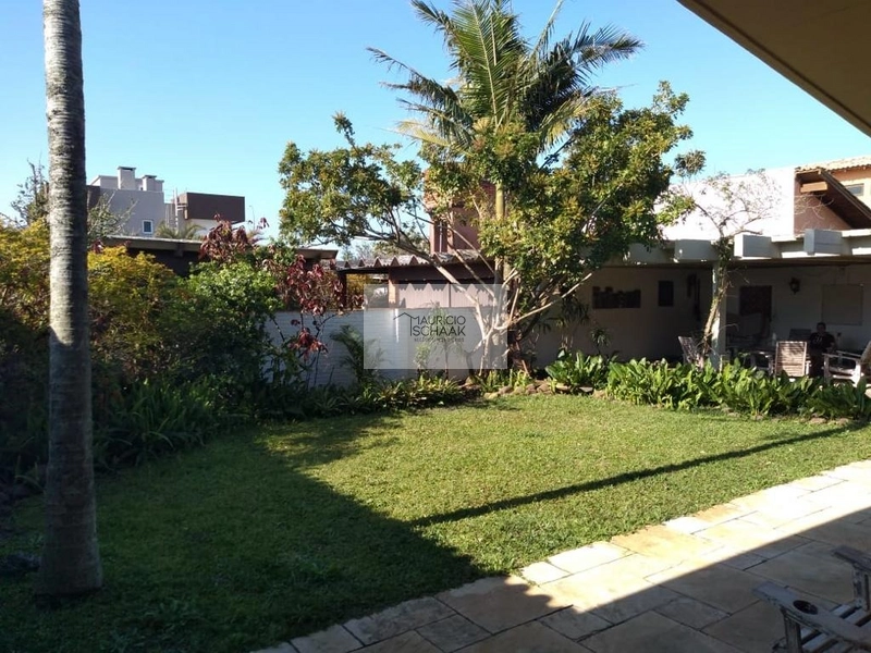 Casa em Atlântida: 3ª foto da galeria de imagens do imóvel