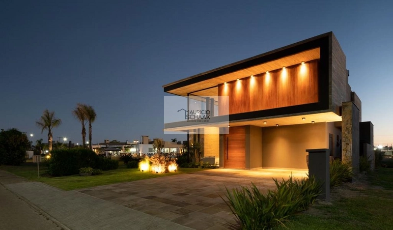 Casa beira lago em condomínio fechado: 9ª foto da galeria de imagens do imóvel