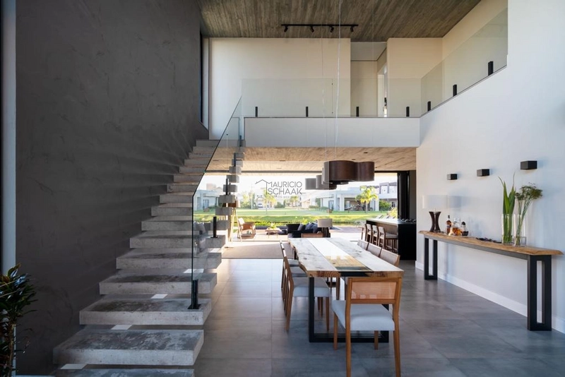 Casa beira lago em condomínio fechado: 11ª foto da galeria de imagens do imóvel