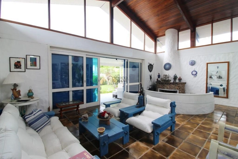Casa em Atlântida com arquitetura grega: 13ª foto da galeria de imagens do imóvel