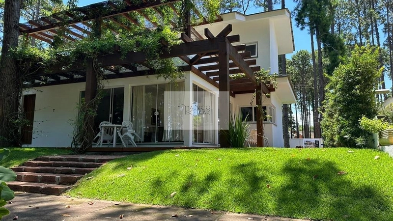 Casa beira lago em condomínio fechado: 15ª foto da galeria de imagens do imóvel