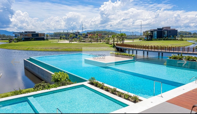 Lote em condomínio de luxo: 4ª foto da galeria de imagens do imóvel