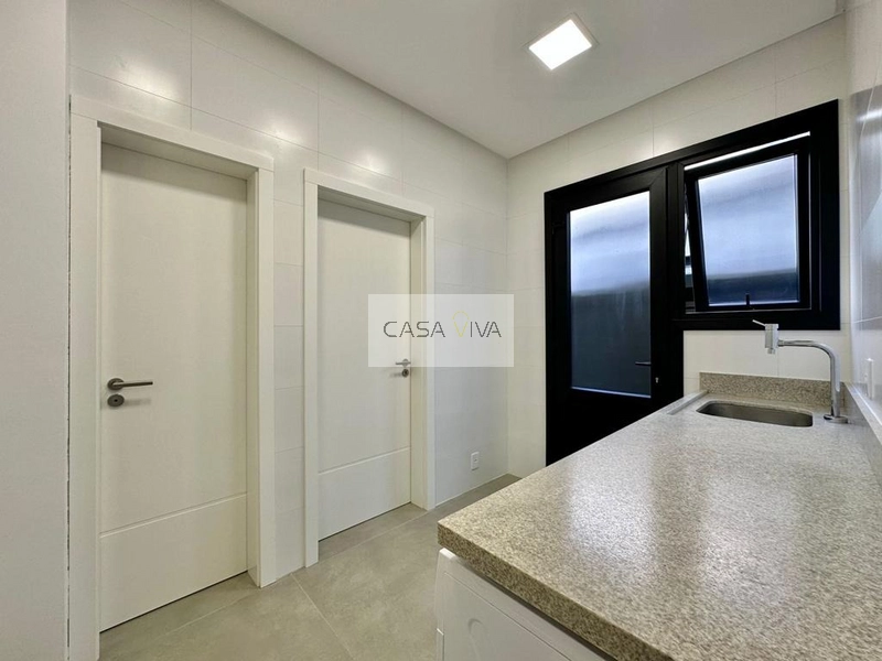 Sobrado em condomínio fechado de luxo: 36ª foto da galeria de imagens do imóvel