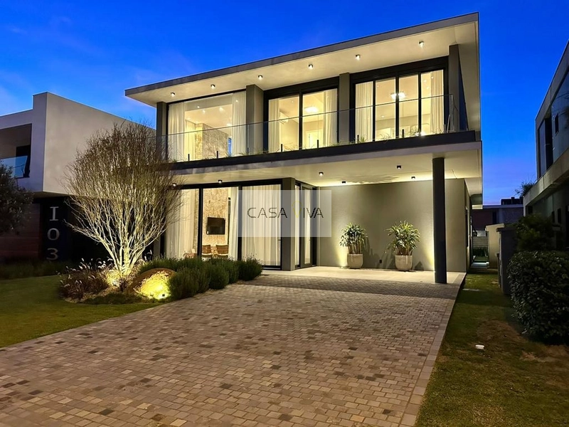 Sobrado em condomínio fechado de luxo: 104ª foto da galeria de imagens do imóvel