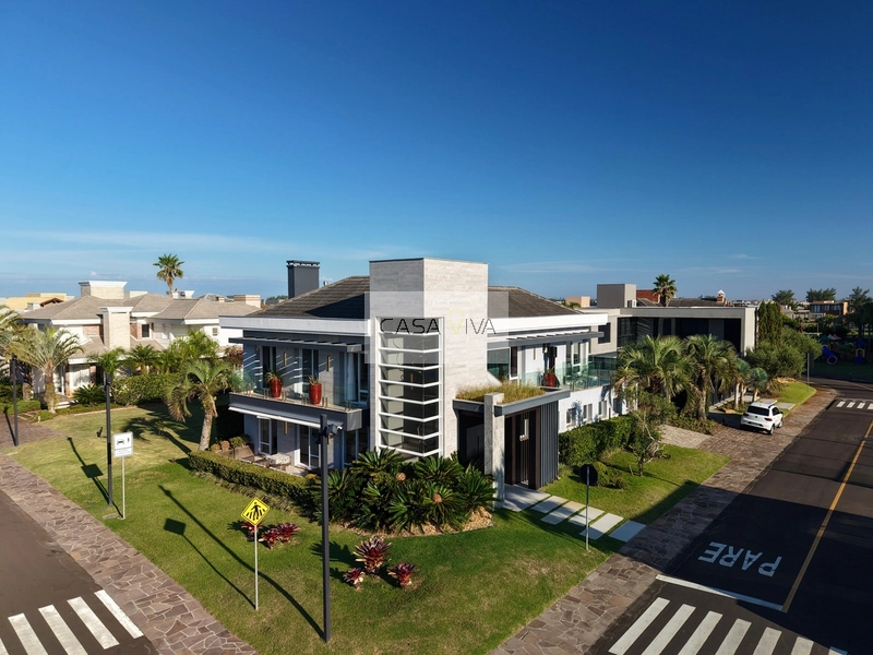 Excelente casa de alto padrão no Condomínio Las Dunas, em Xangri-lá.: 1ª foto da galeria de imagens do imóvel